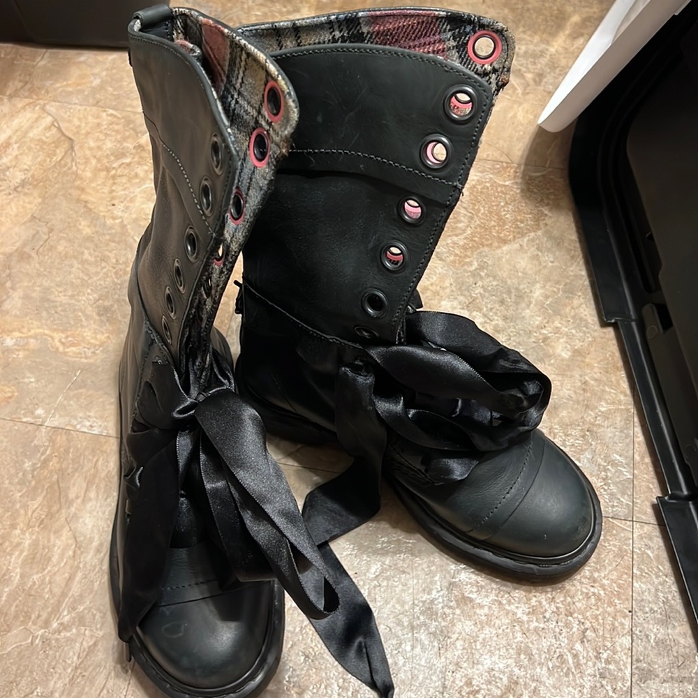 Dr Martens Boots